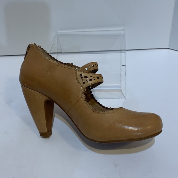 Miz mooz tan Laser cut dress pump Starla - Picture 2 of 16